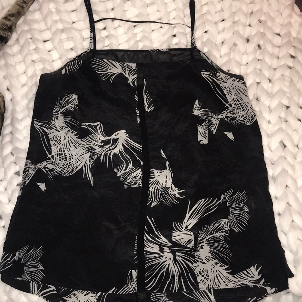 Black & white patterned tank top